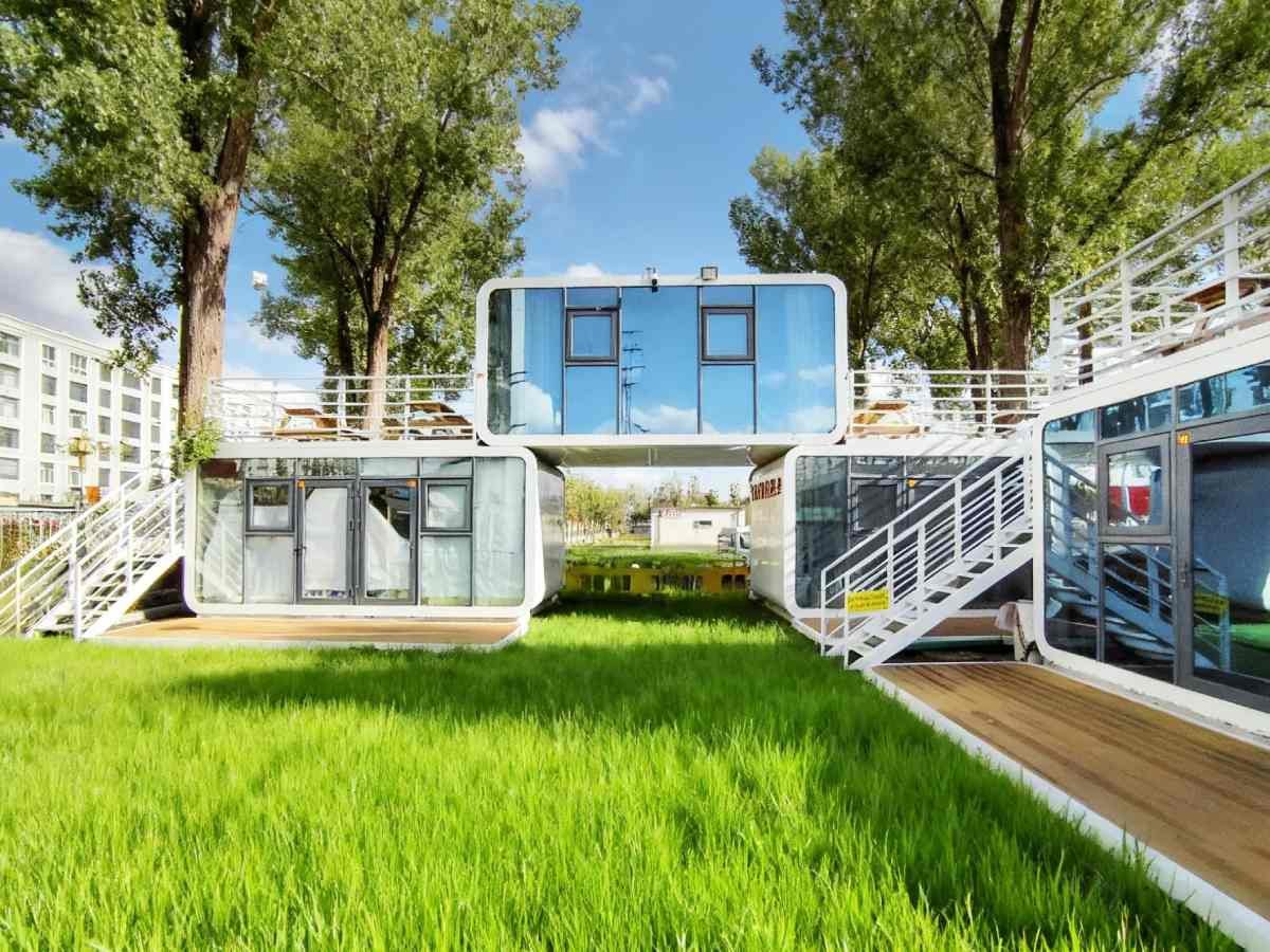 Apple Cabin House